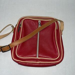 Cristina In Pell Red  Pebble Leather Crossbody Handbag Made in Italy